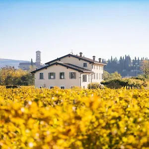 Farm stay Dimora Buglioni Wine Relais, San Pietro in Cariano